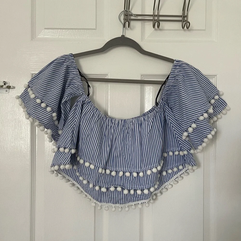 NEW Forever 21 Pom Pom Off-the-shoulder Top - Picture 7 of 7